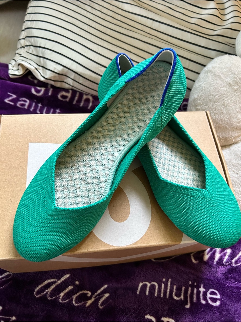 Rothy's Bright Emerald Green Knit Pointed Ballet Flats